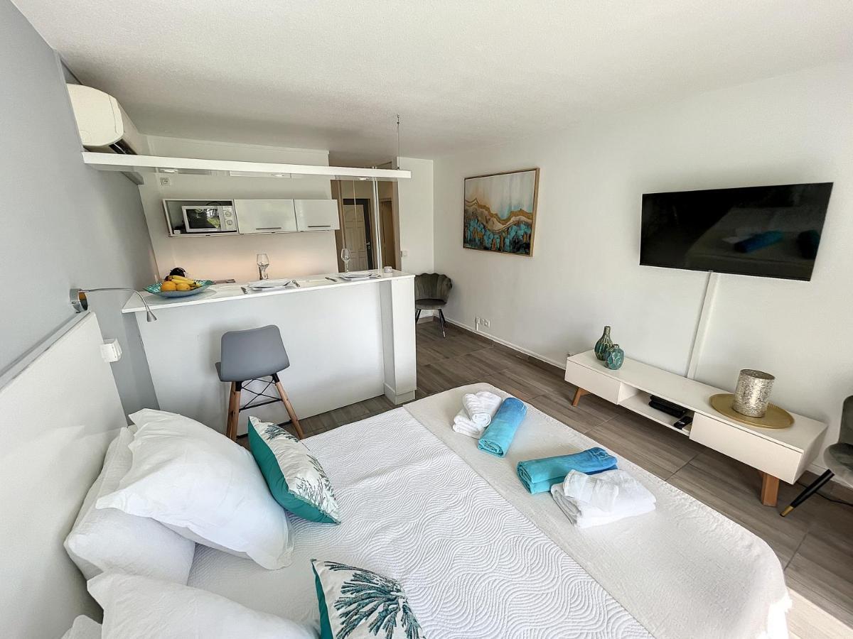 Blue Paradise Studio Avec Acces Privatif Plage Le Gosier  Exteriér fotografie
